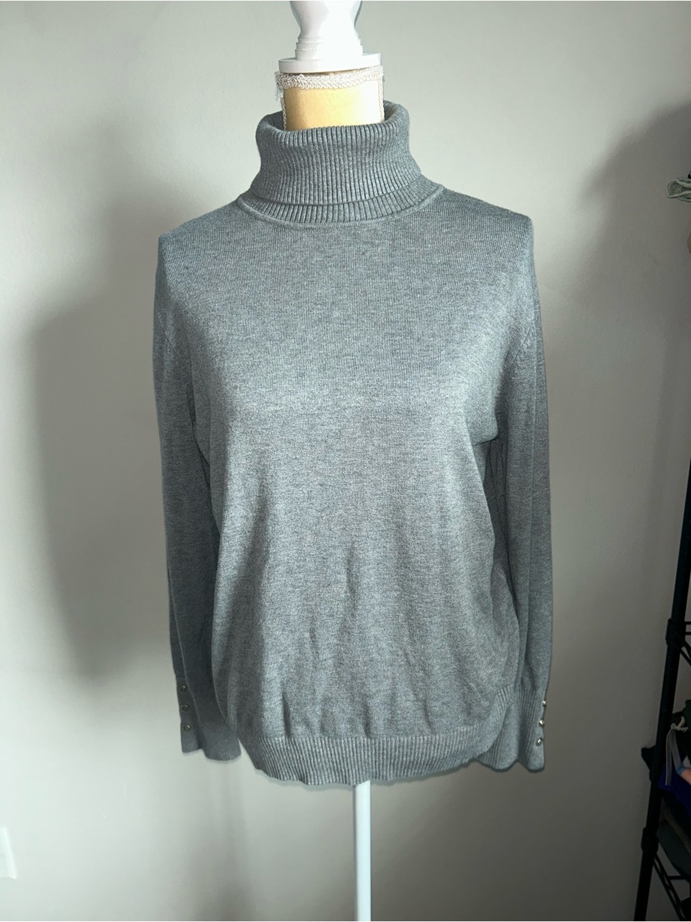 NEW Joseph A Gray Knit Turtleneck Sz L